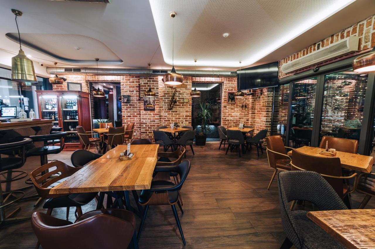Urbanista Hotel & Bar Štip Eksteriør billede